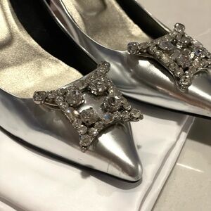 Roger Vivier Flower Strass Buckle Silver Embellished Kitten Heels